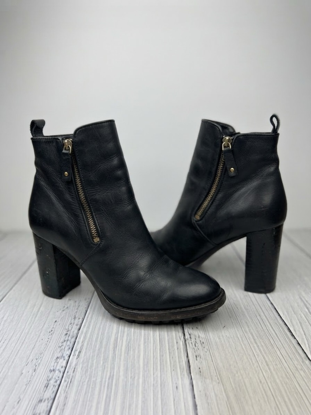 Genuine Leather Handmade Black Lug Sole Block Heel Ankle Boots Size EUR 37. US 7
